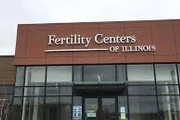 Fertility Centers of Illinois in Glenview